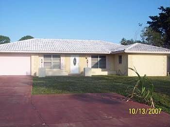 1st image of 4900 Catalina Dr