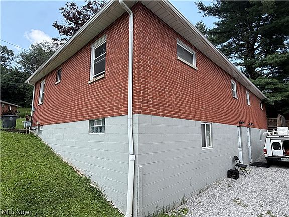 2nd image of 279 & 281 Cluster Ave