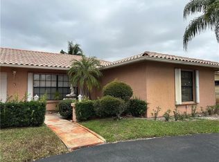 8219 NW 2nd Mnr, Pompano Beach, FL 33071