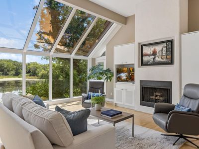 16458 Ringer Rd, Wayzata, MN, 55391