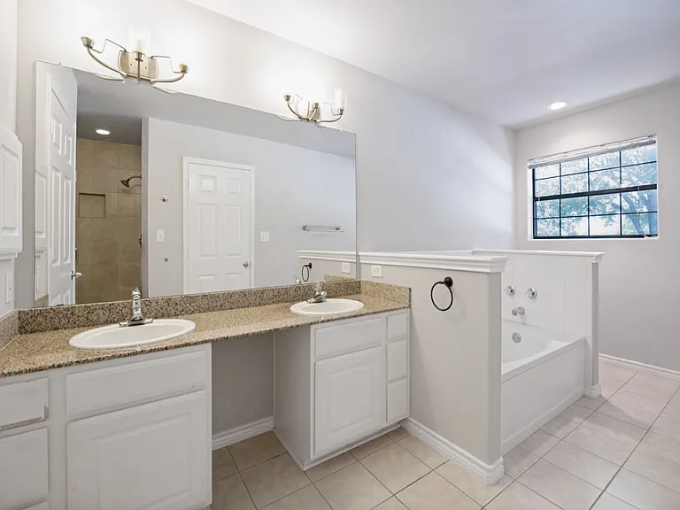 2800 Keller Springs Rd #7B — Photo 15