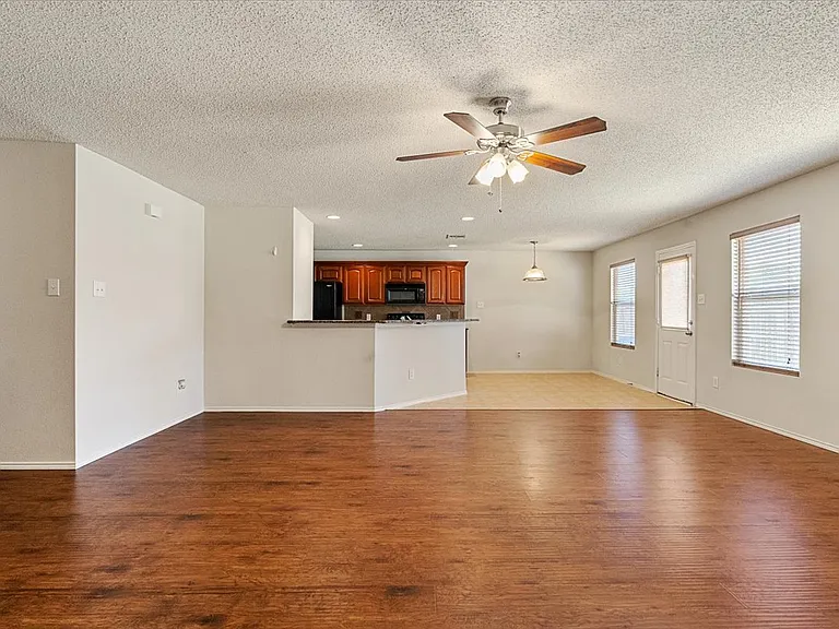 9812 George Washington Dr — Photo 8