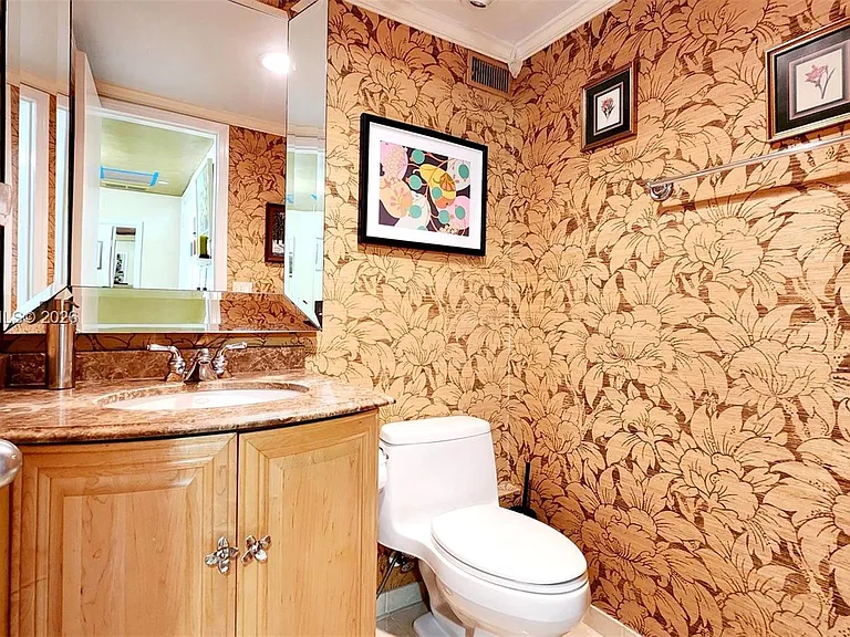 888 Intracoastal Dr #6E — Photo 9