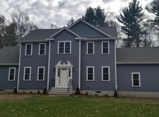 138 High St, Uxbridge, MA 01569