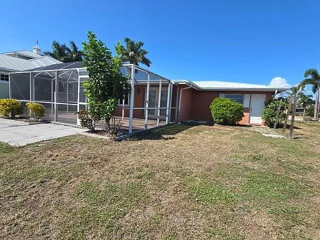 270 Belaire Ct — Photo 27