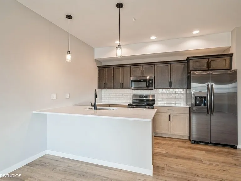 Rookwood Commons — Photo 13