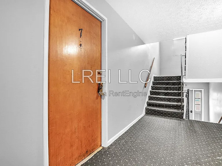 3400 Lesway Ct #7 — Photo 11