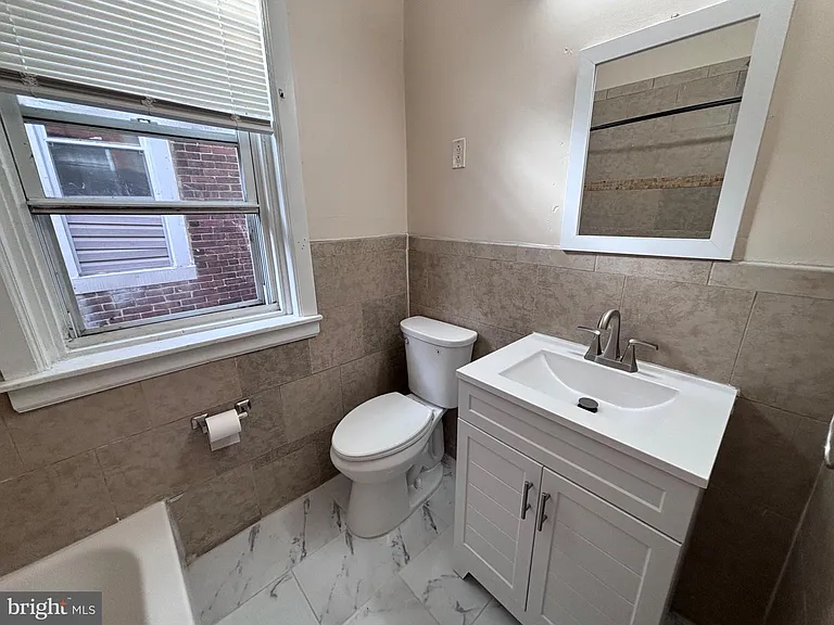 1812 S 57th St — Photo 15