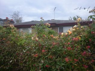 8547 25th Ave NW, Seattle, WA 98117