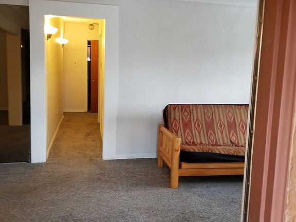 2nd image of 1105 Wilmoore Dr SE