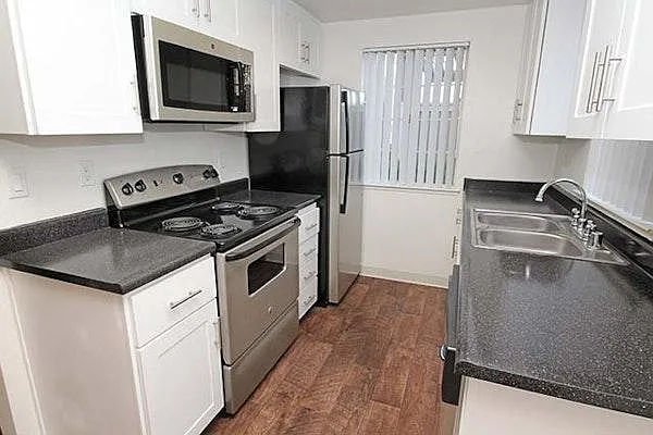 Cirby Oaks Apartment Homes
