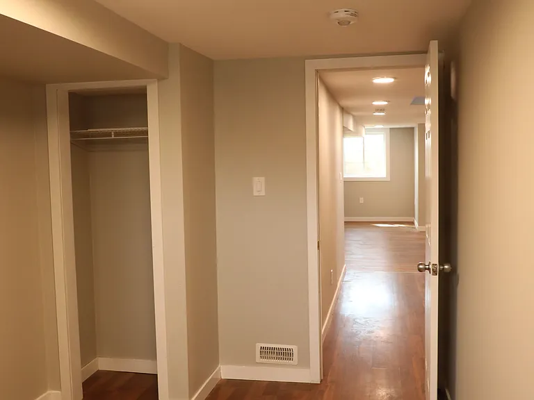 24 Flower St #BASEMENT — Photo 17
