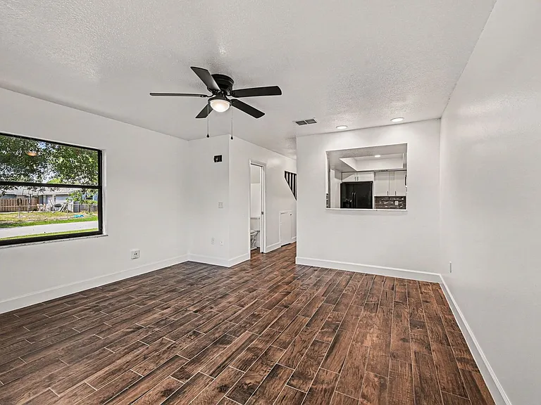 2173 Stewart Rd — Photo 3