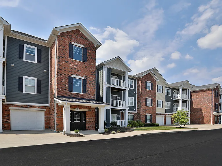 Kendal On Taylorsville — Photo 33
