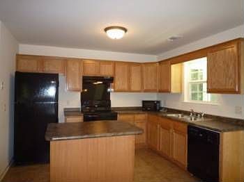5th image of 6 Glenmore Dr