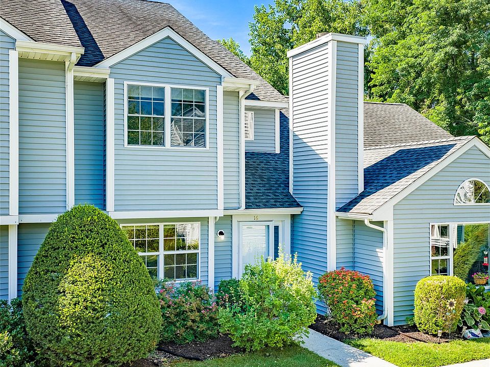 1st image of 16 Evergreen Way