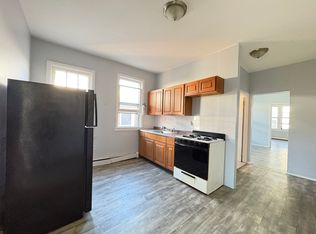 431 S 18th St #3R, Newark, NJ 07103