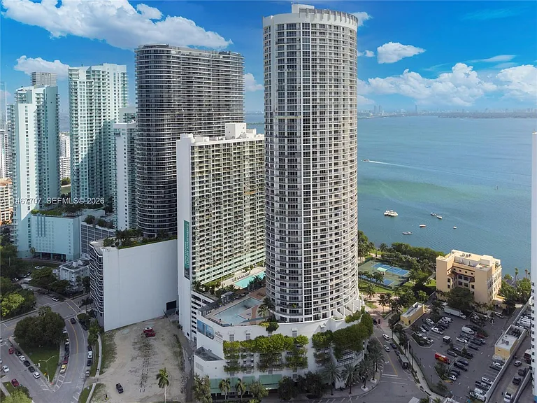 1750 N Bayshore Dr #1405 — Photo 38