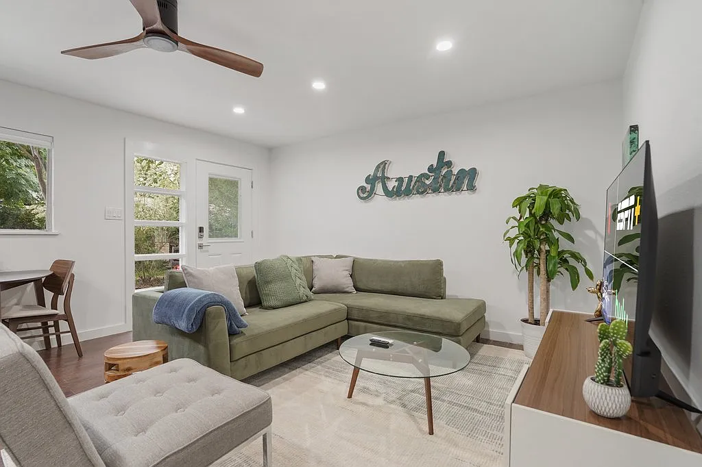 1909 Anita Dr — Photo 1