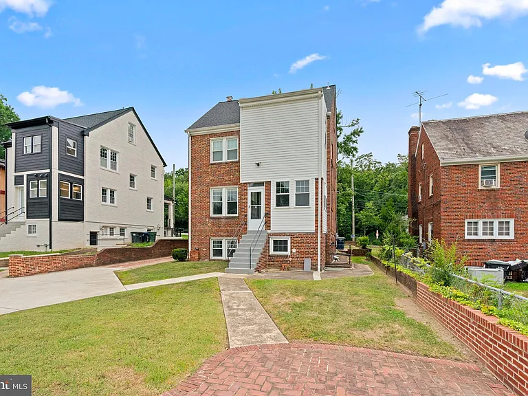 3418 Pennsylvania Ave SE — Photo 39