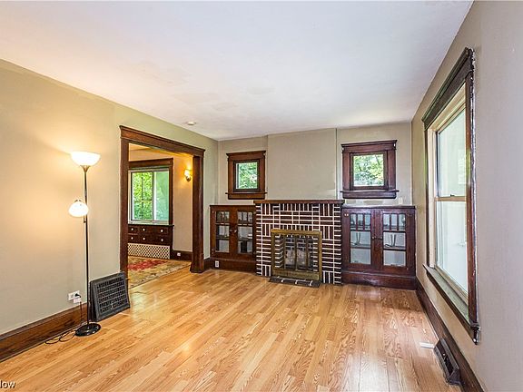 5th image of 945 Argonne Ct