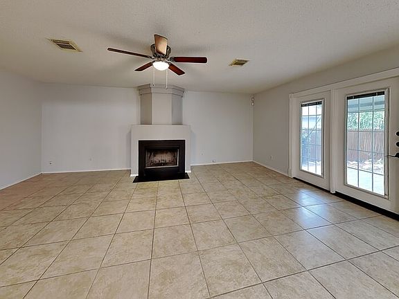 2nd image of 447 Irongate Rdg