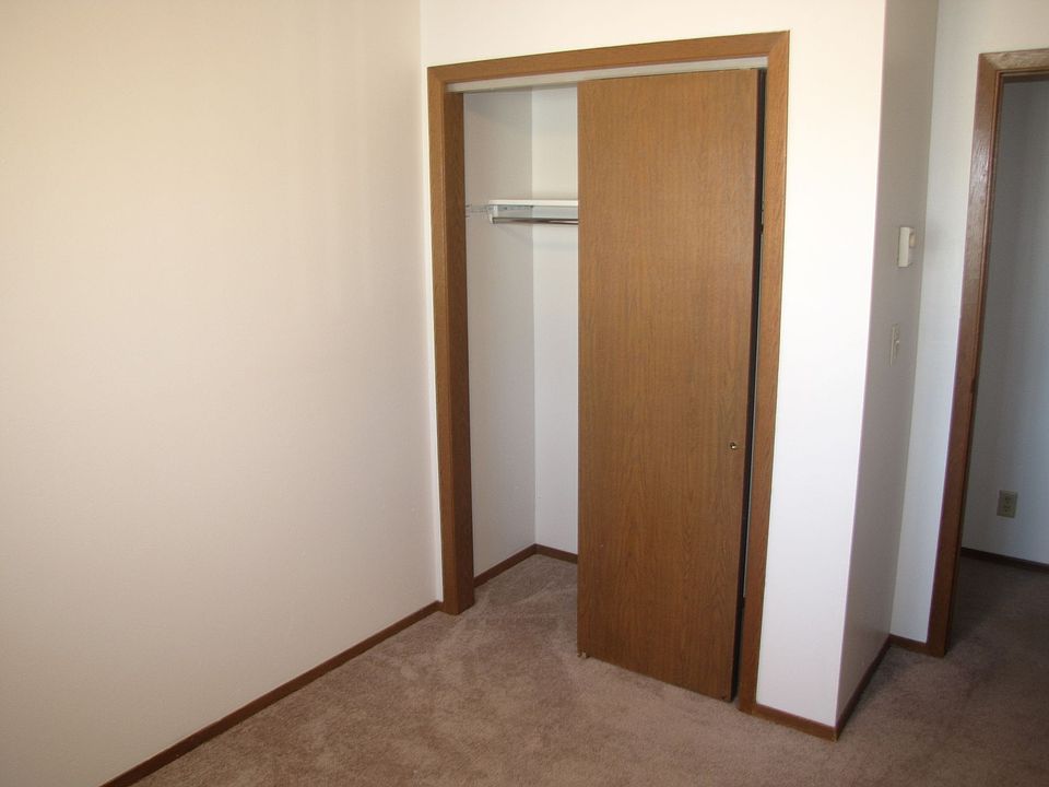 Old West Apartments 213 N Deadwood St Fort Pierre SD Zillow