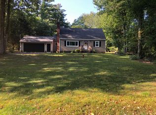 45 Russett Ln, East Hampstead, NH 03826