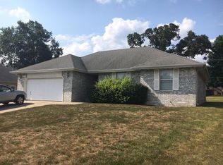 1225 W Butterfield Dr, Nixa, MO 65714
