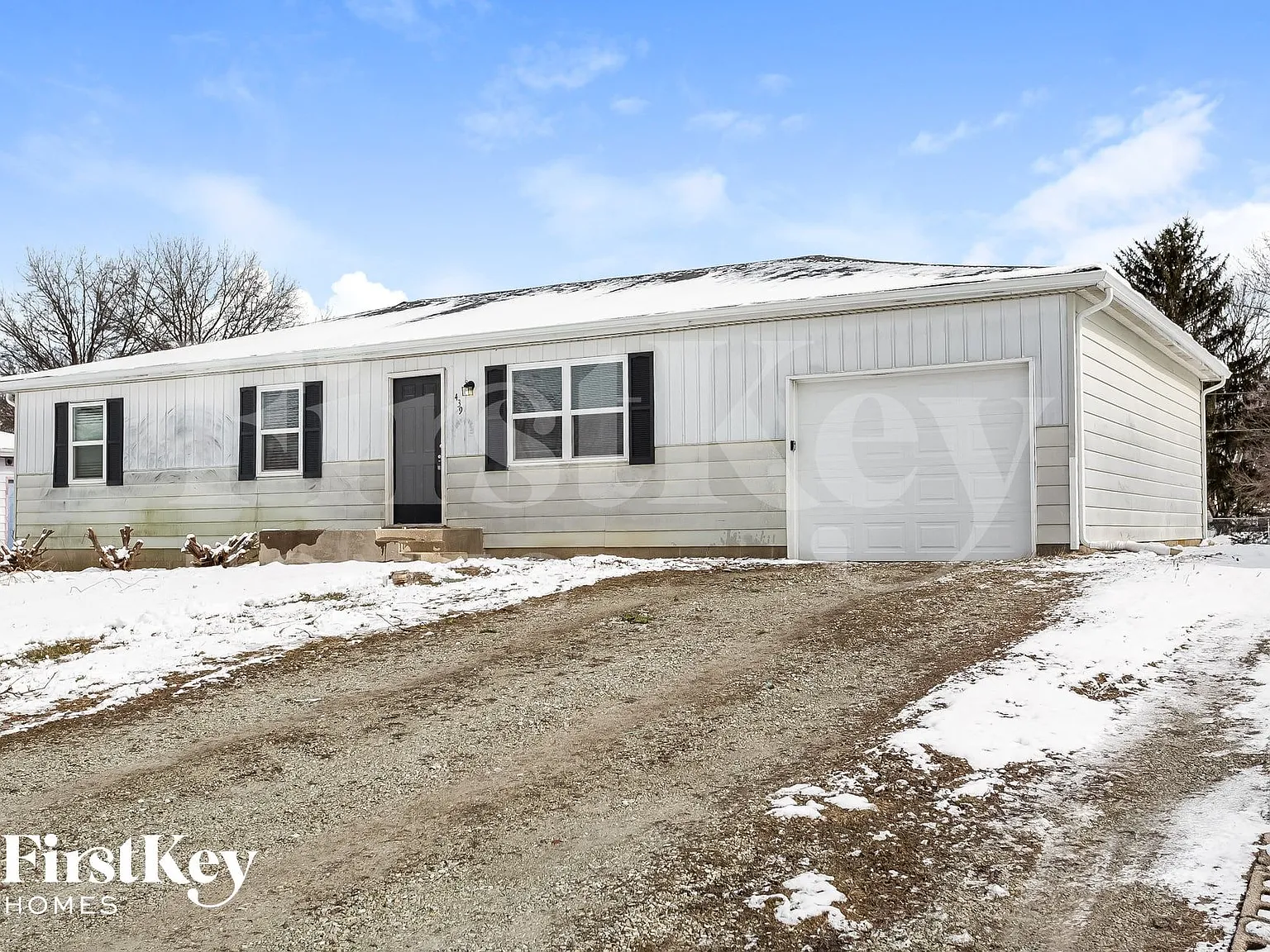 3 bed, 2.0 bath, 1344 sqft, $1,935 — Photo 3