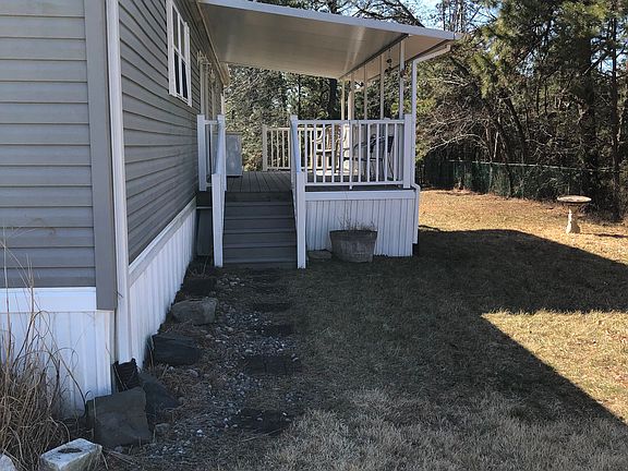 Covered 10’x20’ side deck