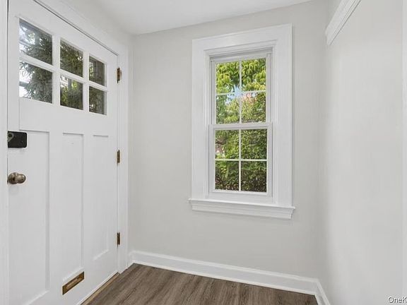 4th image of 26 Van Nostrand Court