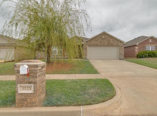 3528 SE 96th St, Moore, OK 73160