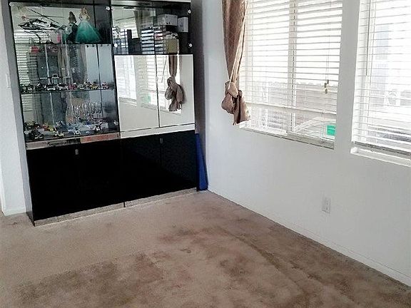 2nd image of 2518 Franklin Ave