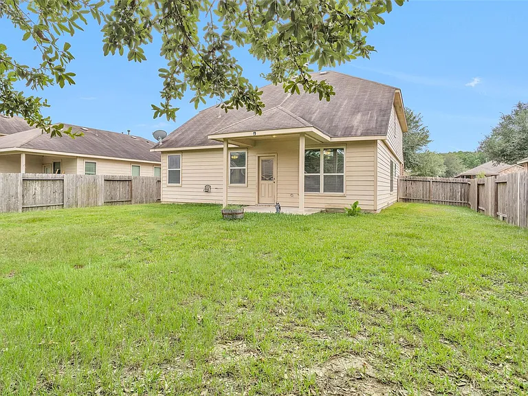 9419 Elliotts Ct — Photo 44