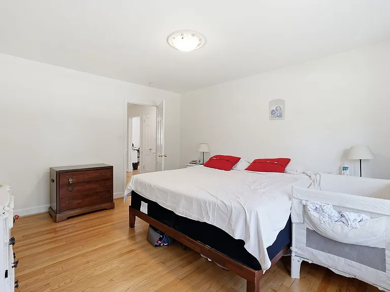 7322 Edmonston Rd — Photo 18