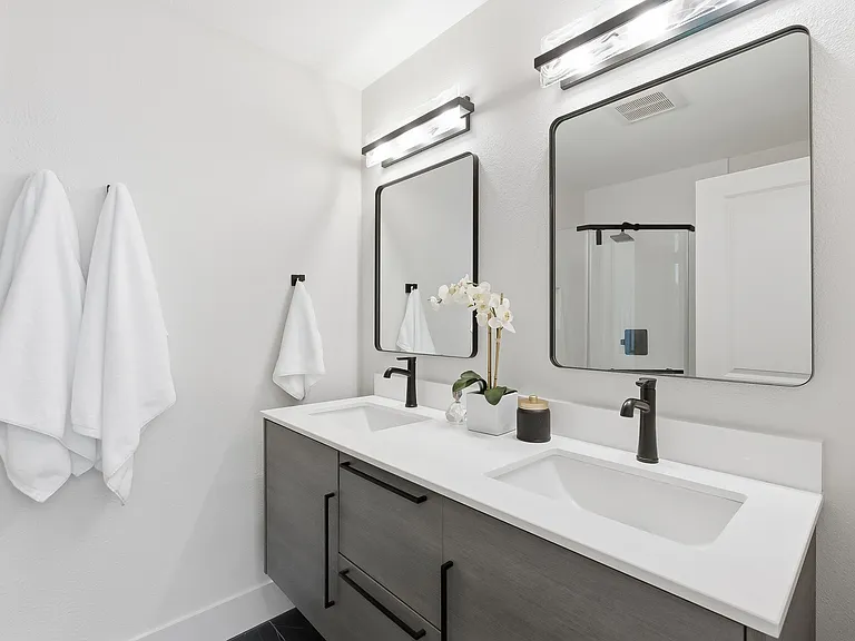 19 Claremont Ave #5 — Photo 14