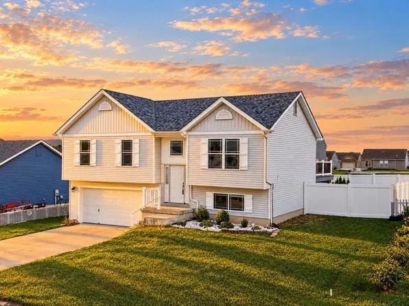 1014 Mohican Dr, Warrenton, MO 63383