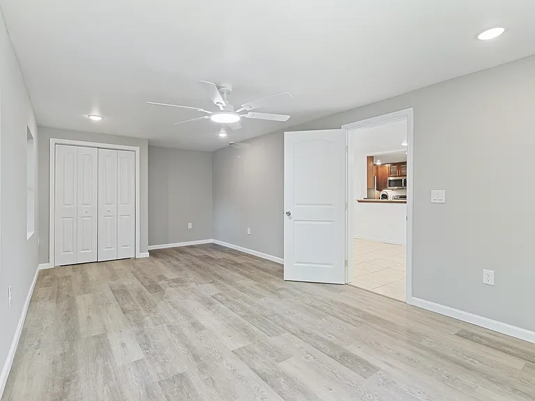 23094 Central Ave — Photo 10