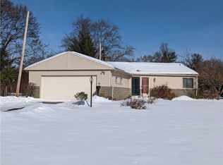 36 Fernboro Rd, Rochester, NY 14618