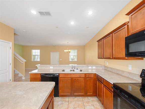 5th image of 1300 Seburn Rd