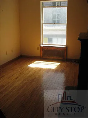 Rented by City Stop Realty | media 38