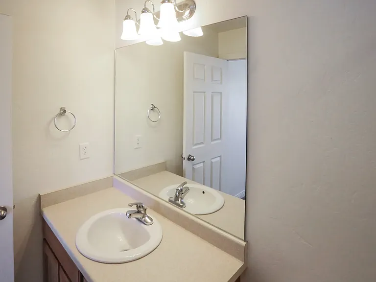 Garden View Townhomes — Photo 14