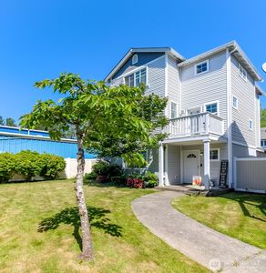 11214 3rd Avenue E, Tacoma, WA, 98445