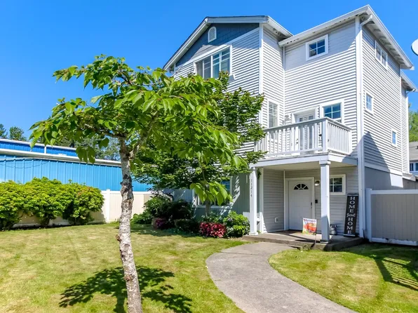 11214 3rd Avenue E, Tacoma, WA 98445