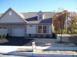 11 Glenn Vw, Carlisle, PA 17013