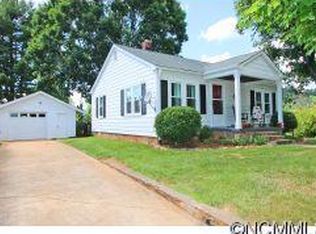 125 High St, Canton, NC 28716