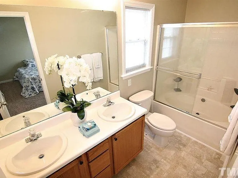 5325 Cog Hill Ct — Photo 8