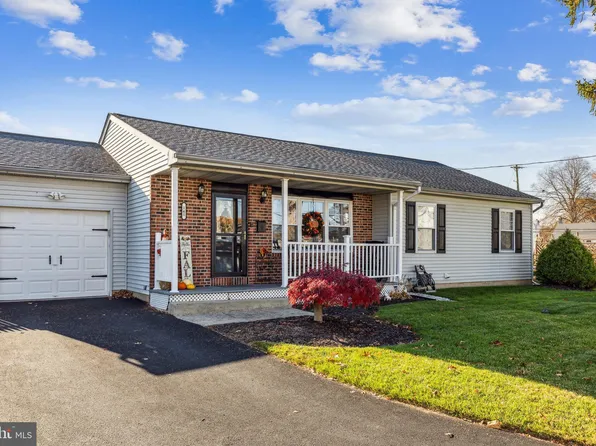 141 Crescent St, Penndel, PA 19047