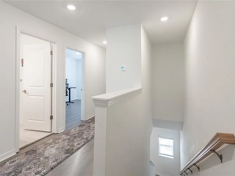 8473 Lunar Skye St — Photo 34